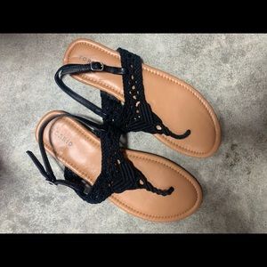 🌿 TORRID KNIT SANDALS SZ: 12